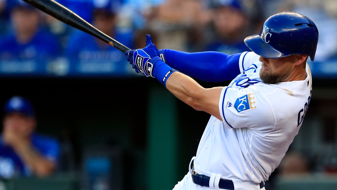Gordon, Sparkman lead Royals past Twins, Odorizzi 4-1
